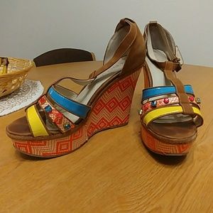 FUN COLORFUL WEDGES